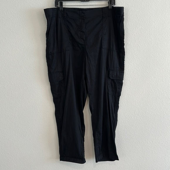 Chicos Linen Blend Cargo Style Black Pant - Picture 1 of 8